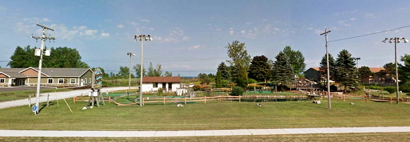 Stoney Creek Mini Golf - Street View